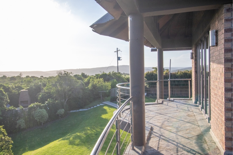 5 Bedroom Property for Sale in East London Rural Eastern Cape